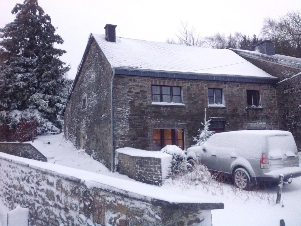 Cozy Holiday Home In Odeigne With Sauna ภายนอก รูปภาพ